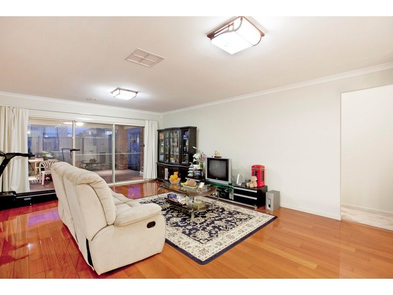 12 Stanhope Avenue, Berwick VIC 3806