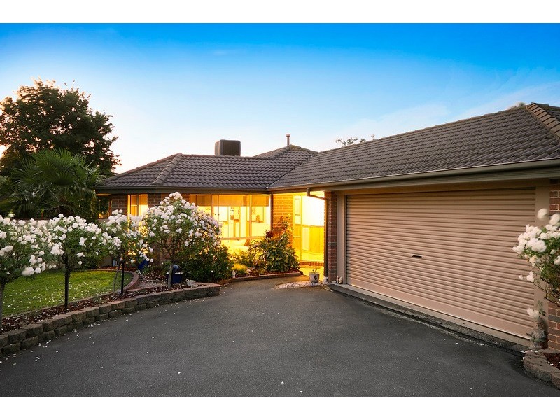 5 Douglas Court, Narre Warren North VIC 3804