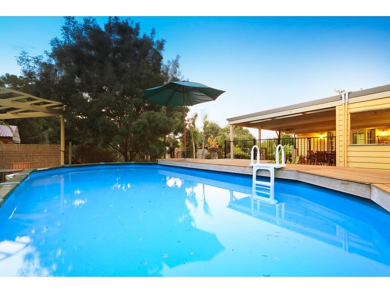 5 Douglas Court, Narre Warren North VIC 3804