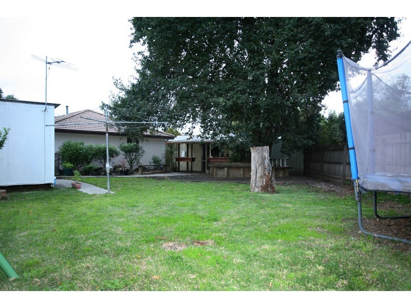 7 Hollydale Close, Berwick VIC 3806