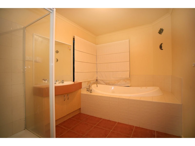 10 Castleridge Court, Narre Warren South VIC 3805