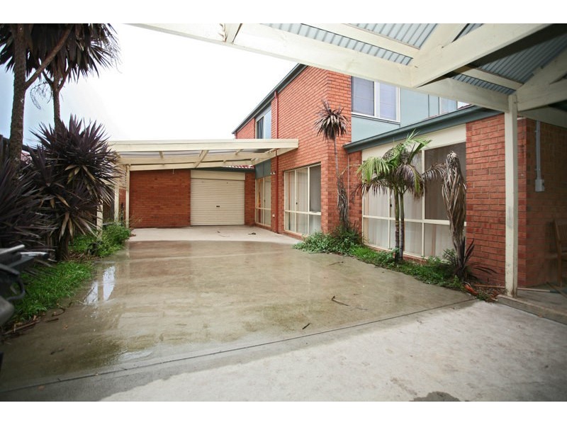 10 Castleridge Court, Narre Warren South VIC 3805