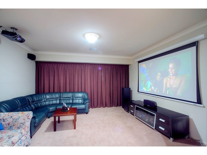 34 Vert Avenue, Narre Warren South VIC 3805