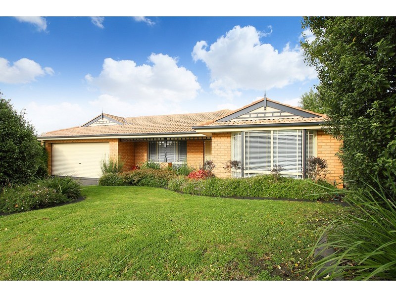 46 Earlsfield Drive, Berwick VIC 3806