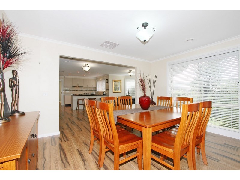 46 Earlsfield Drive, Berwick VIC 3806