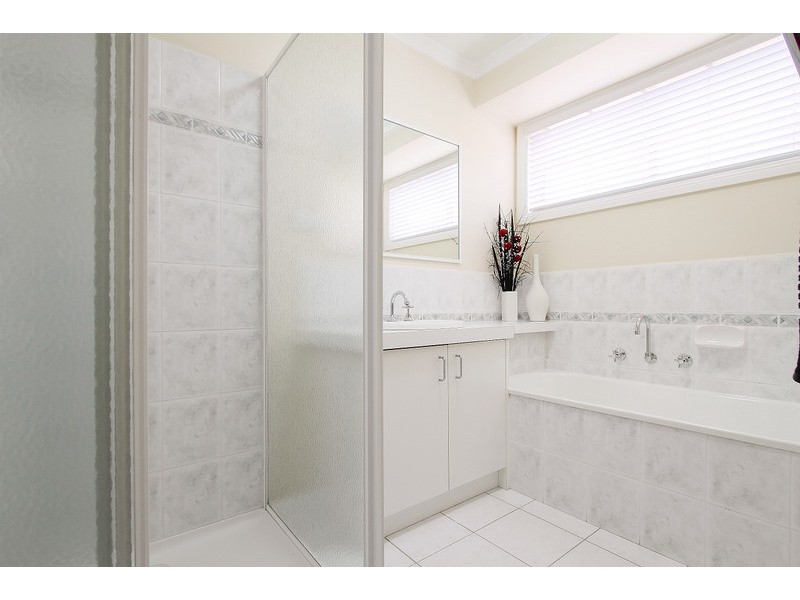 46 Earlsfield Drive, Berwick VIC 3806