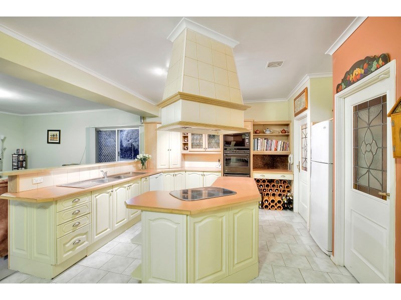 6 – 8 Innes Court, Berwick VIC 3806