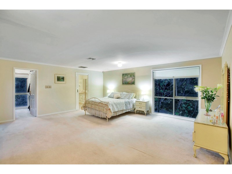 6 – 8 Innes Court, Berwick VIC 3806