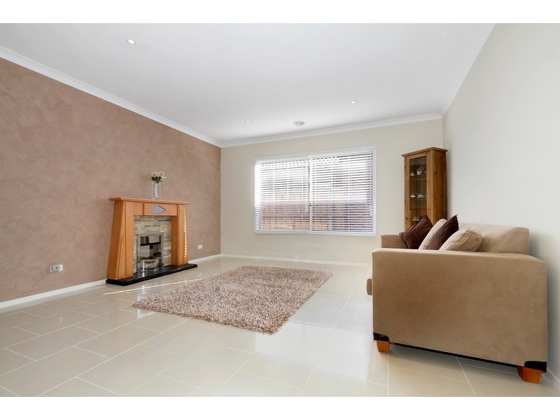 3 Grand Manor Way, Berwick VIC 3806