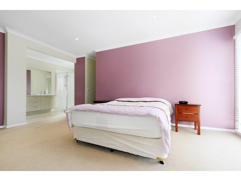 3 Grand Manor Way, Berwick VIC 3806