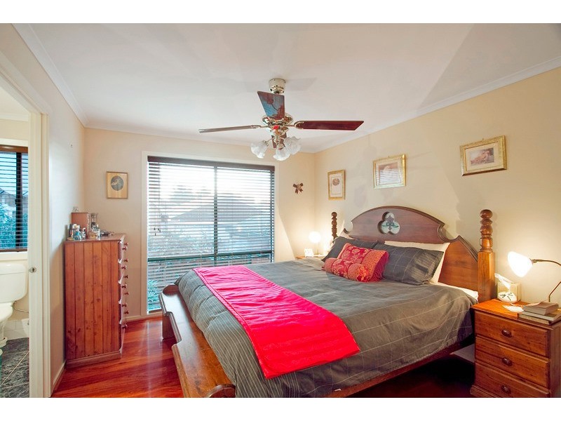 6 Pinewood Crescent, Berwick VIC 3806