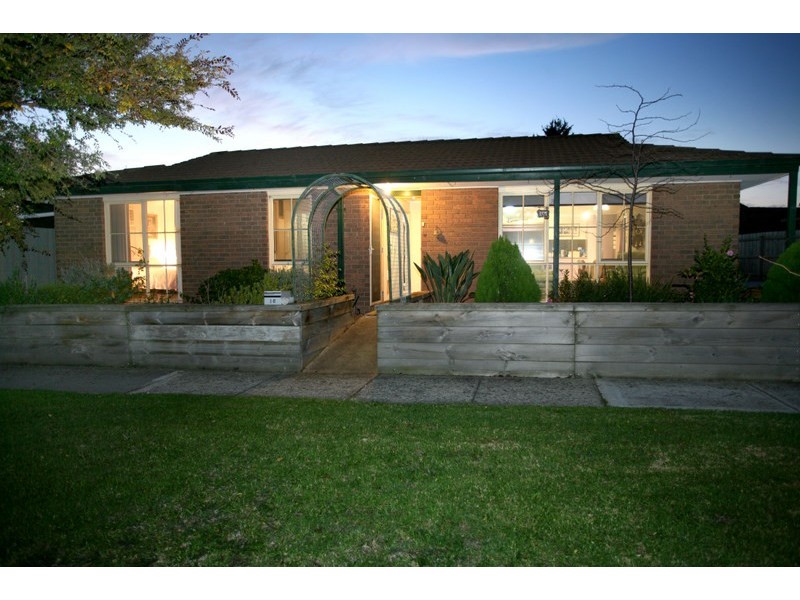 16 Peggie Court, Narre Warren VIC 3805