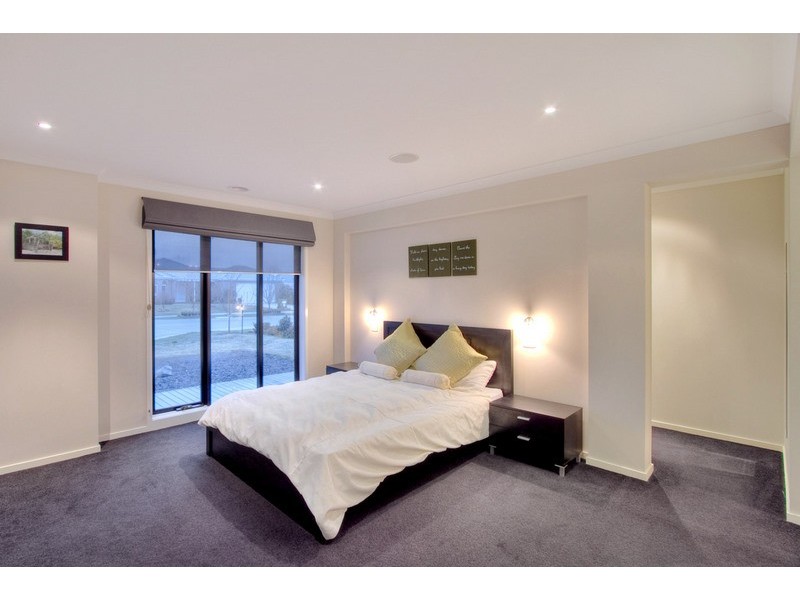 3 Calliandra Court, Berwick VIC 3806