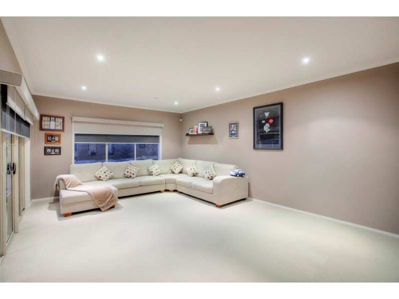 7 Arbour Rise, Pakenham VIC 3810