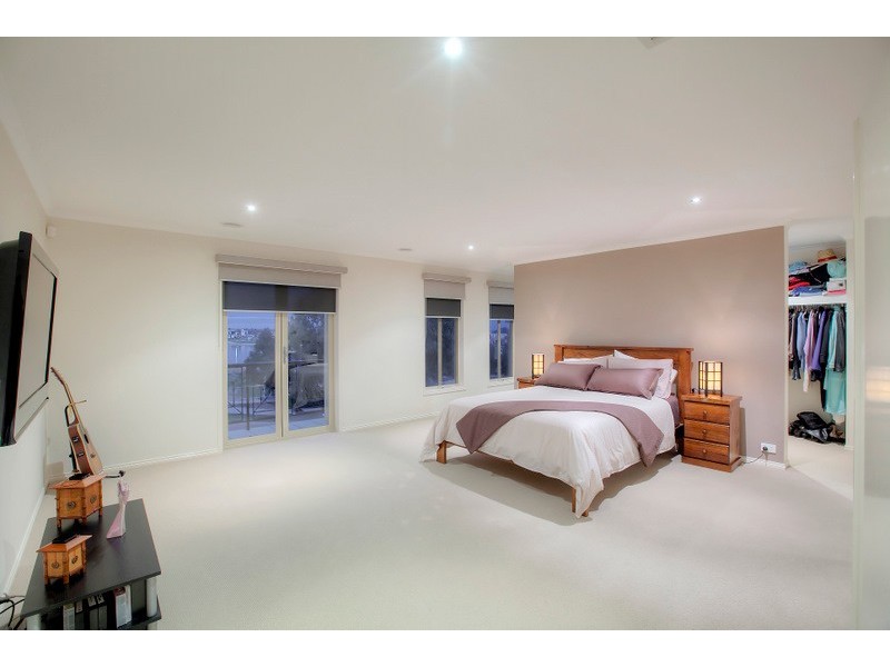 7 Arbour Rise, Pakenham VIC 3810