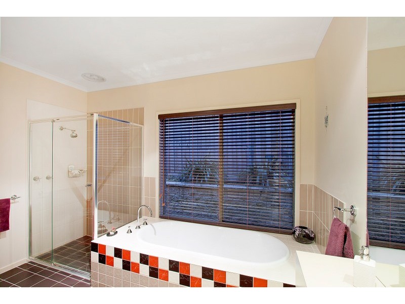 9 Oakmoss Place, Berwick VIC 3806