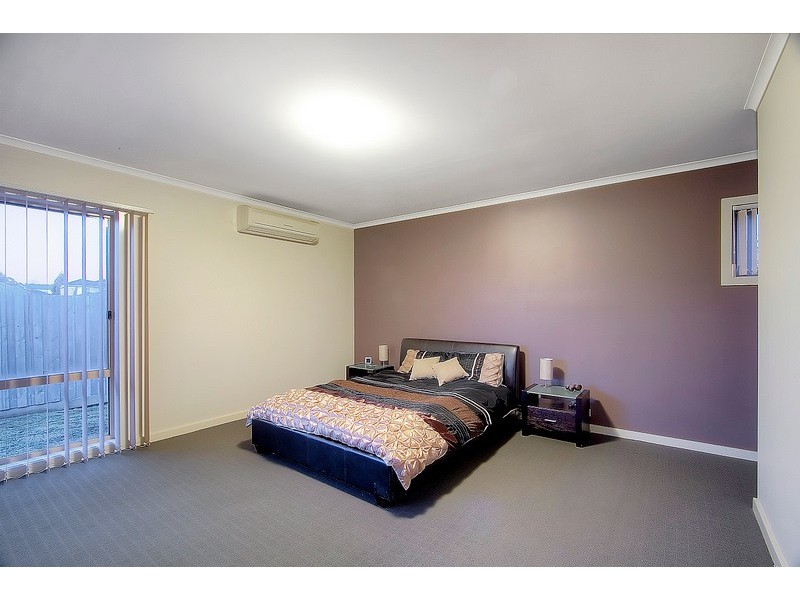 24 Bryn Mawr Boulevard, Berwick VIC 3806