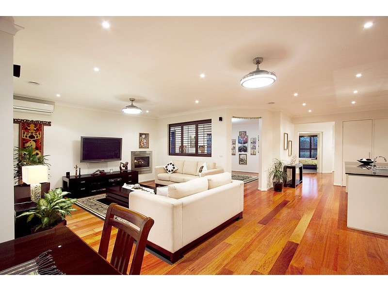 2 Brennan Court, Berwick VIC 3806