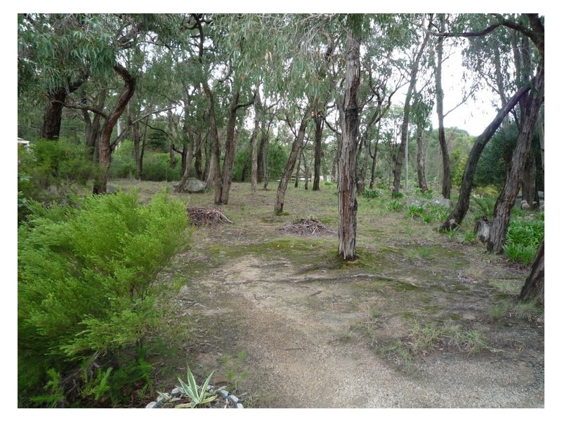 8 Knapton Avenue, Beaconsfield Upper VIC 3808