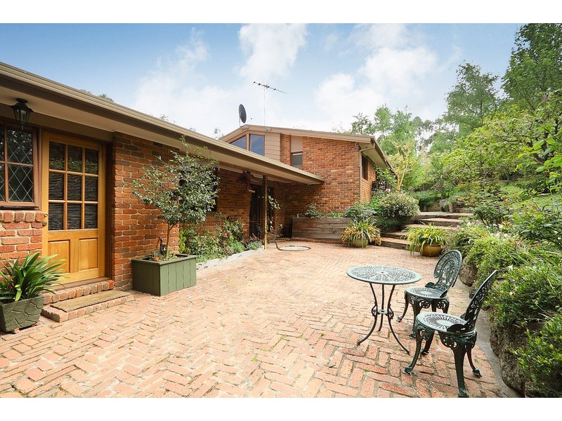 11 Knapton Avenue, Beaconsfield Upper VIC 3808