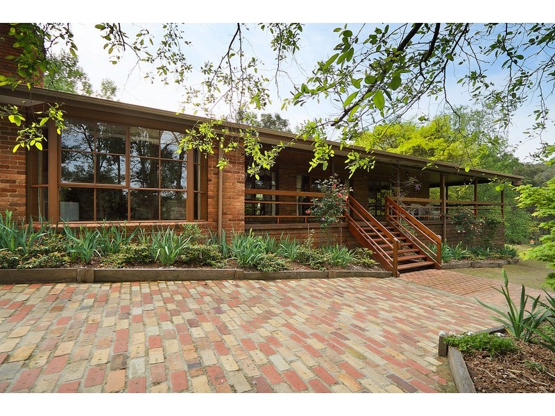 11 Knapton Avenue, Beaconsfield Upper VIC 3808