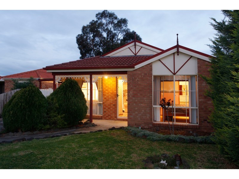 5 Shorthorn Walk, Narre Warren South VIC 3805
