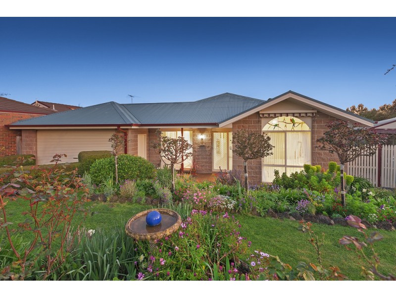 2 Furness Court, Berwick VIC 3806