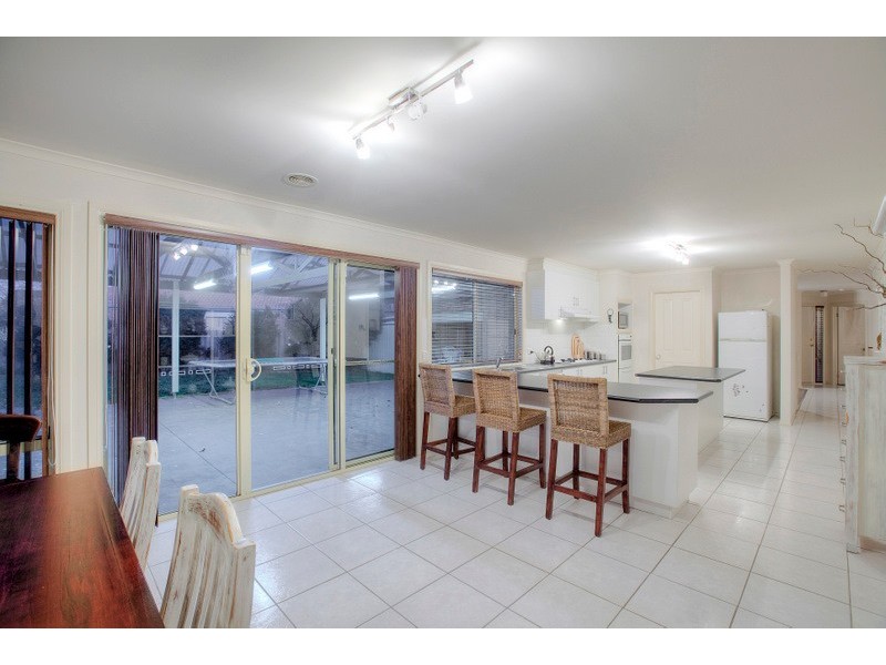 22 Balmaceda Court, Berwick VIC 3806