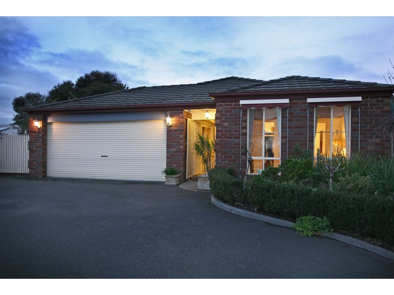 5 Blue Jay Court, Narre Warren South VIC 3805