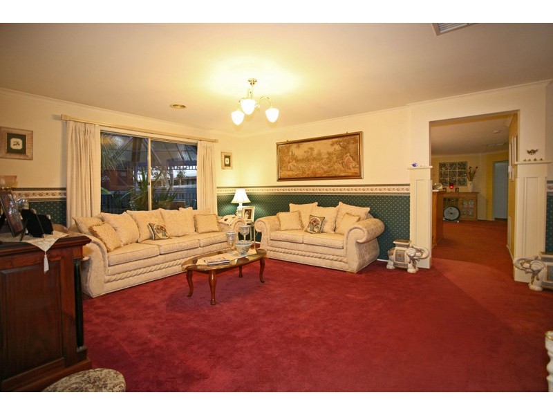 5 Blue Jay Court, Narre Warren South VIC 3805