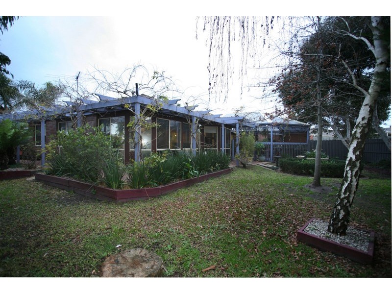 5 Blue Jay Court, Narre Warren South VIC 3805