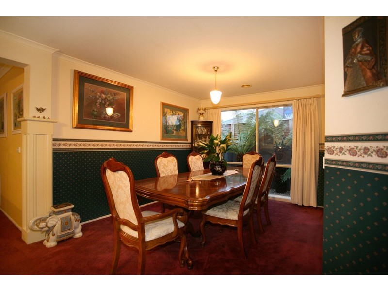 5 Blue Jay Court, Narre Warren South VIC 3805