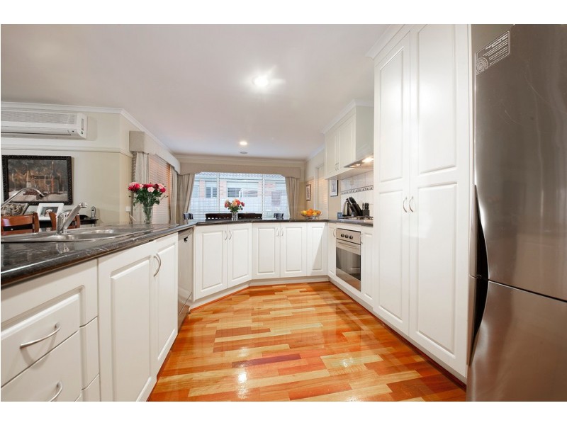 15 Turella Close, Berwick VIC 3806