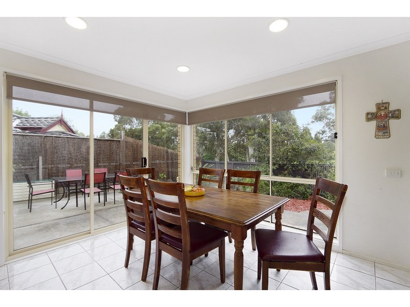 7 Adelong Court, Berwick VIC 3806