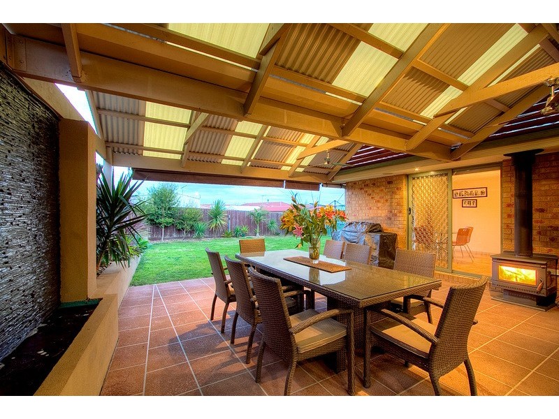 7 Sanctuary Rise, Narre Warren VIC 3805