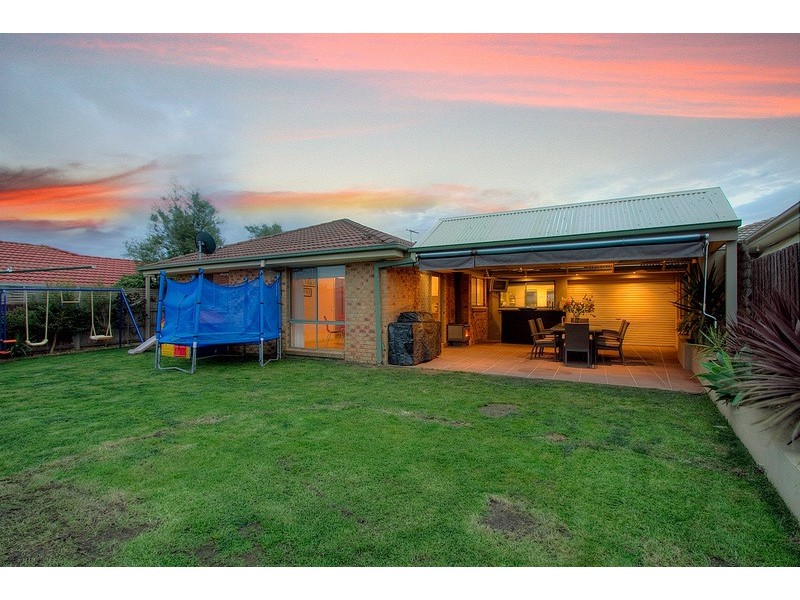 7 Sanctuary Rise, Narre Warren VIC 3805