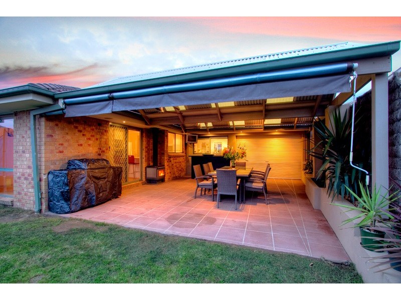 7 Sanctuary Rise, Narre Warren VIC 3805