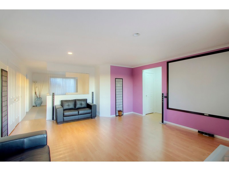 15 Edward Court, Berwick VIC 3806