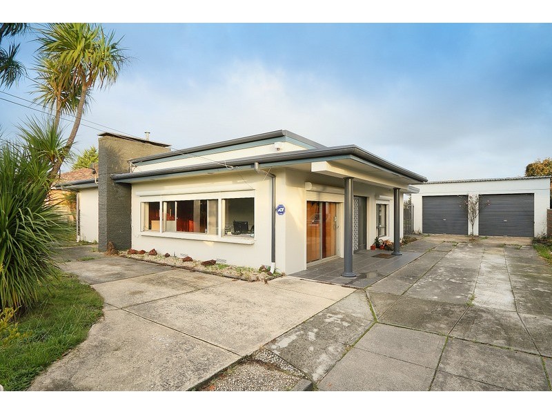 36 Sweeney Drive, Narre Warren VIC 3805