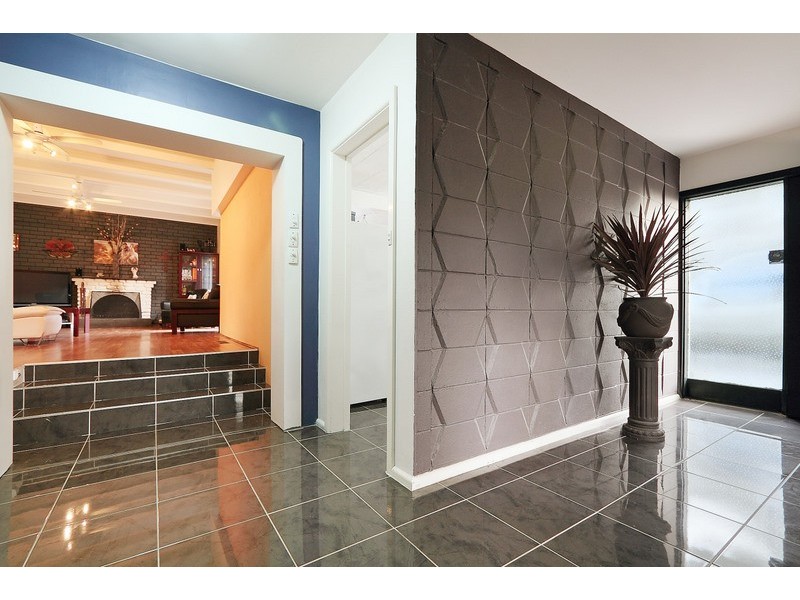 36 Sweeney Drive, Narre Warren VIC 3805