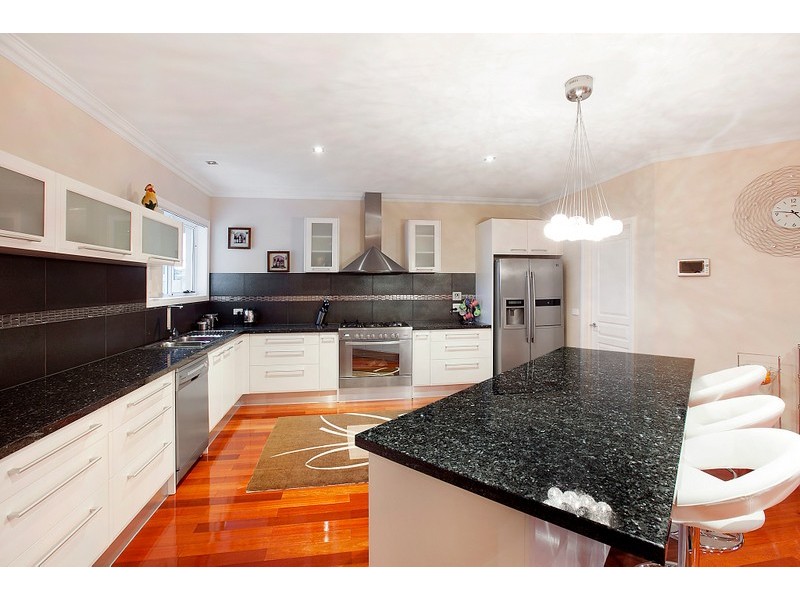 88 Sheldon Drive, Berwick VIC 3806