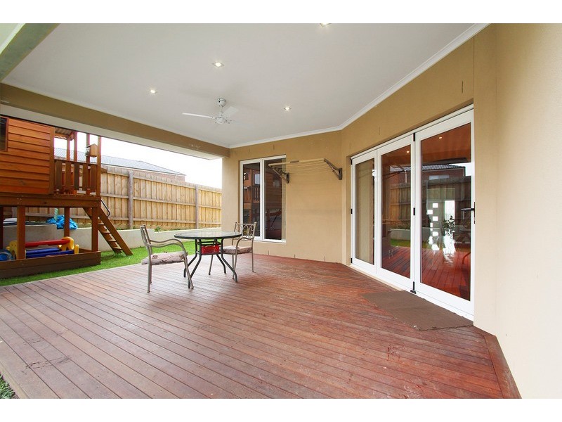 88 Sheldon Drive, Berwick VIC 3806