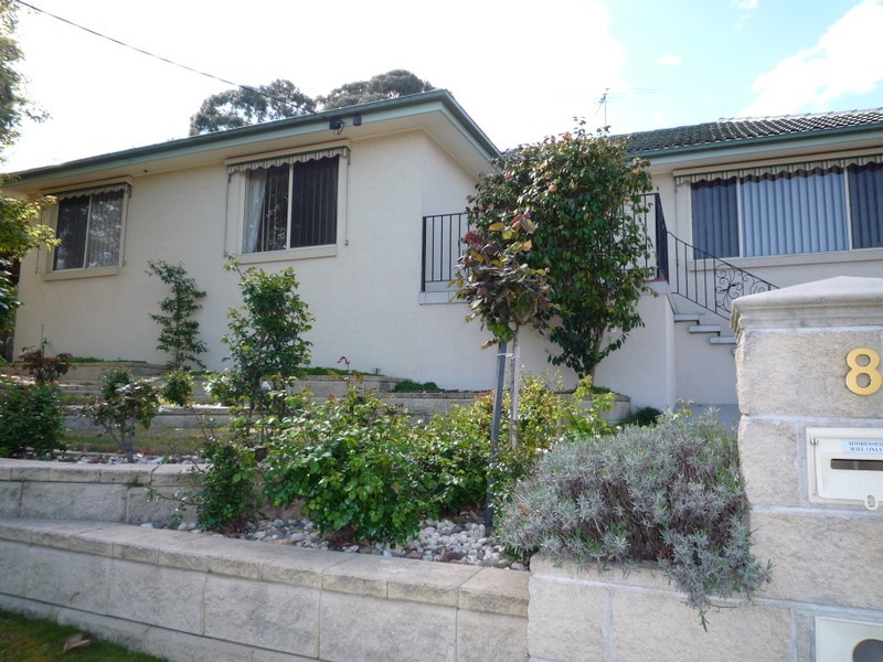 8 Ridge Road, Berwick VIC 3806