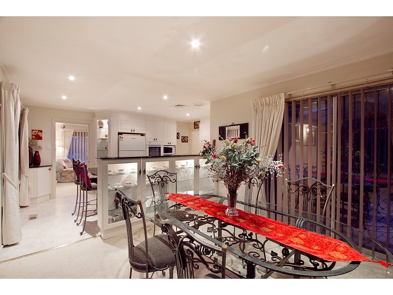 8 Ridge Road, Berwick VIC 3806