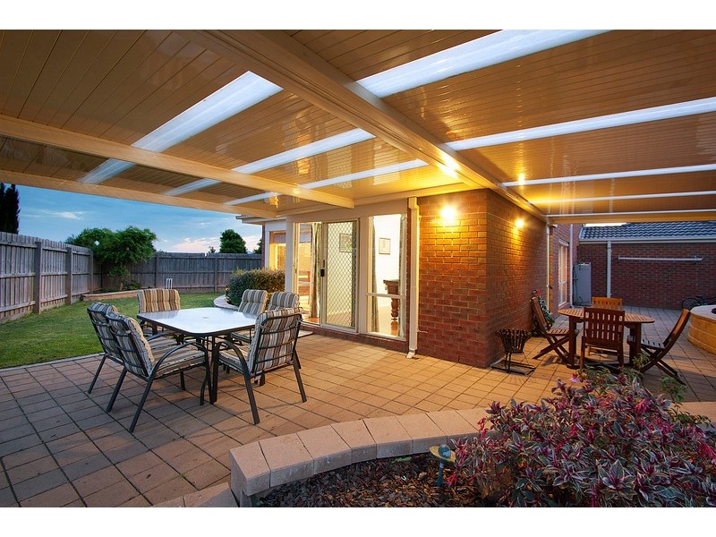 5 Cory Place, Berwick VIC 3806