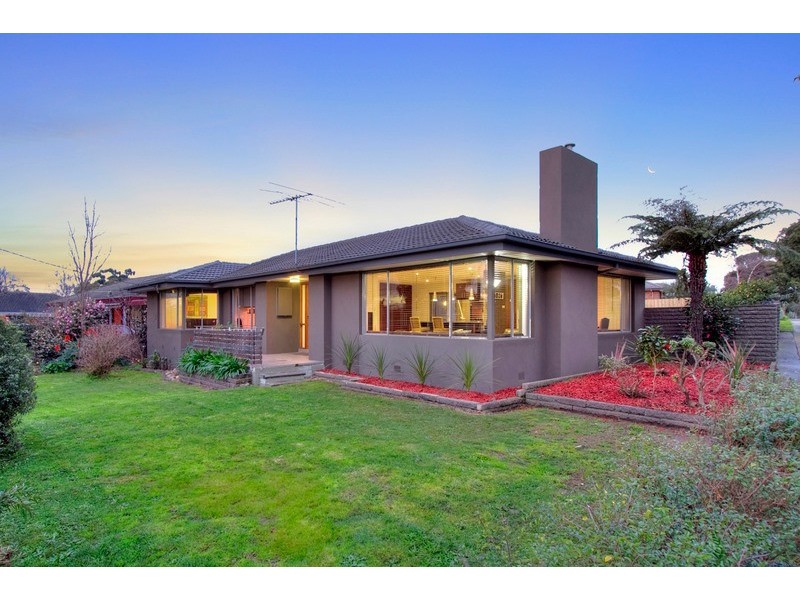 3 Lloyd Avenue, Narre Warren VIC 3805