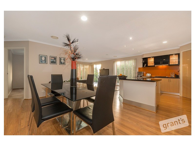 11 Nestle Retreat, Berwick VIC 3806