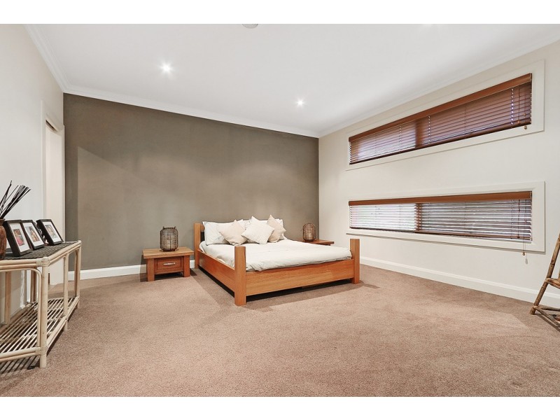 9 Jembecca Drive, Berwick VIC 3806