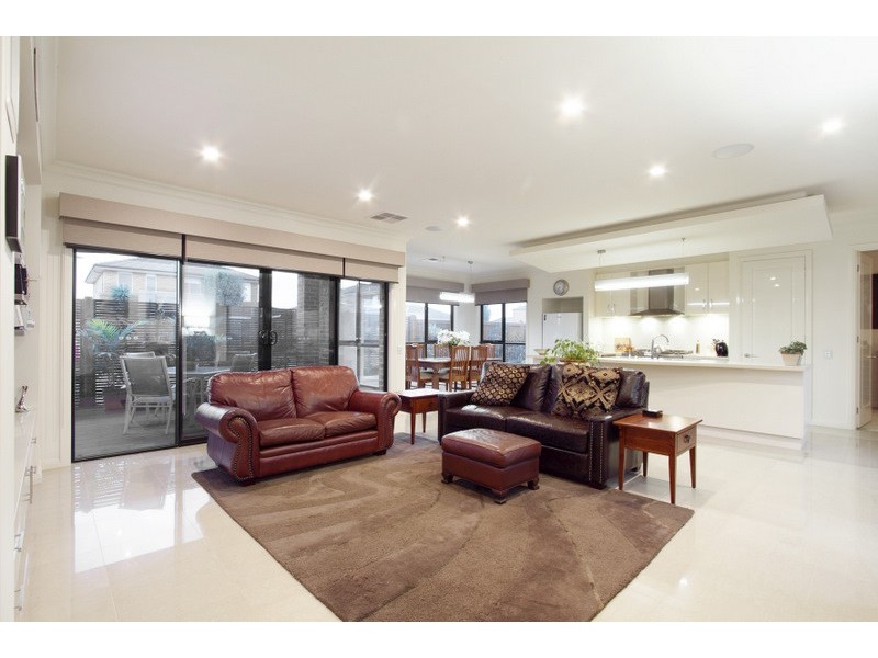 28 The Esplanade, Narre Warren South VIC 3805