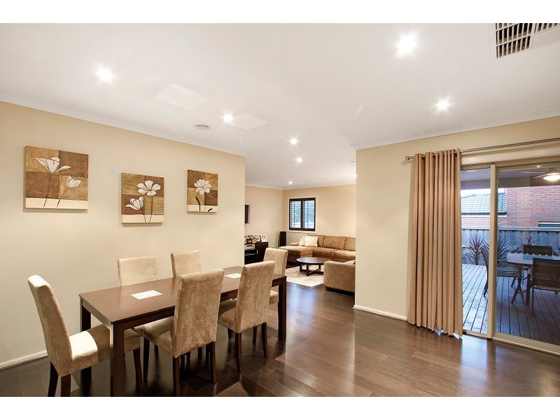 28 Vert Avenue, Narre Warren South VIC 3805